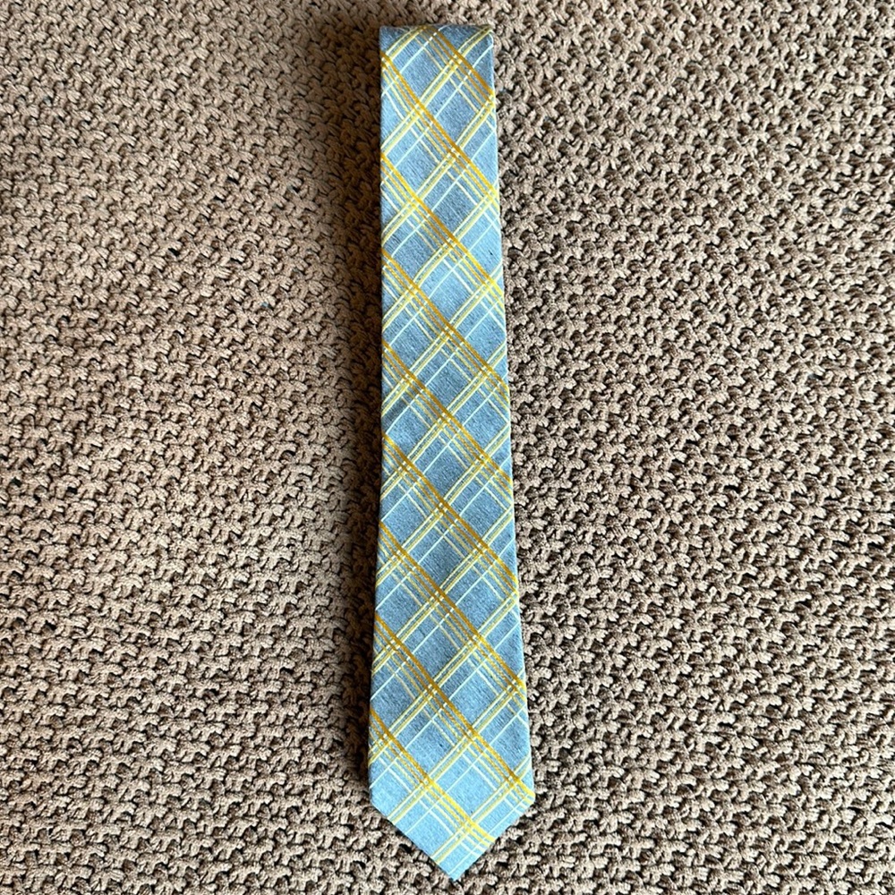 Silver with Yellow/Gold Striped Express Tie
